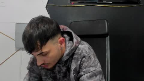 BrandonTateX online show from March 29, 8:38 am