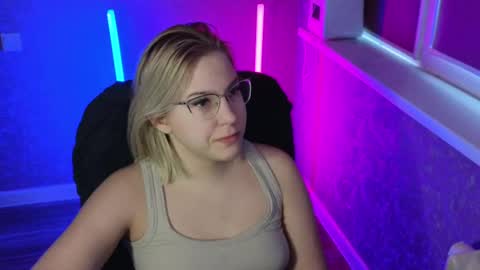 Belle  online show from February 16, 2:42 am