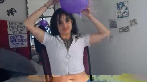 brandy_angell online show from December 4, 7:06 pm