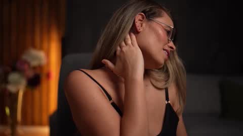 Alex online show from October 8, 5:46 am