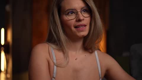 Alex online show from February 15, 4:58 am