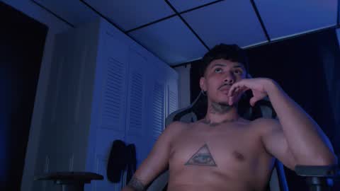 brasi_ online show from October 23, 8:53 pm