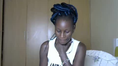 Snapshot of brat_bubble chatting on January 5, 9:15 am brat_bubble online show from January 5, 9:15 am