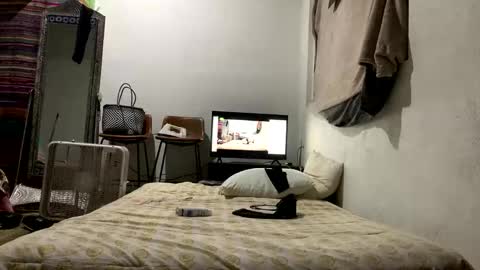 brattyputi online show from April 11, 11:25 am