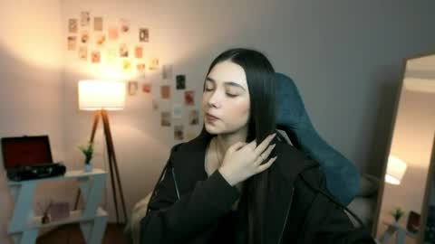 Rachel online show from April 9, 7:30 pm