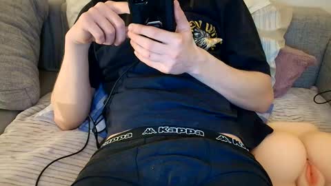 breezydicks online show from December 3, 10:21 pm