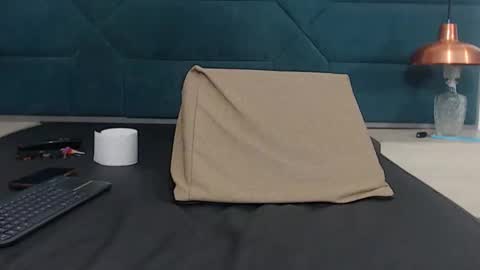 BRENDA VELASQUEZ online show from November 24, 12:42 am