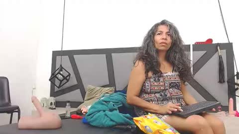 Snapshot of brenda_velasquez chatting on September 29, 12:53 am BRENDA VELASQUEZ online show from September 29, 12:53 am
