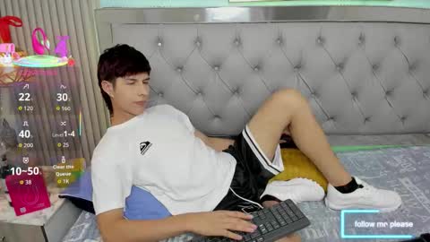 Esteban online show from December 20, 3:35 am