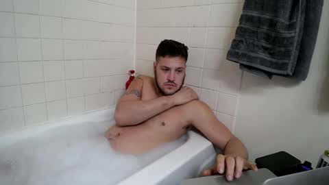 brettbwc89 online show from December 24, 8:27 pm