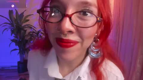 Snapshot of bri_von_dhara_ chatting on October 21, 3:59 pm Bri online show from October 21, 3:59 pm
