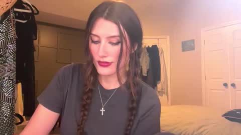 Brianna3 online show from December 17, 7:26 am