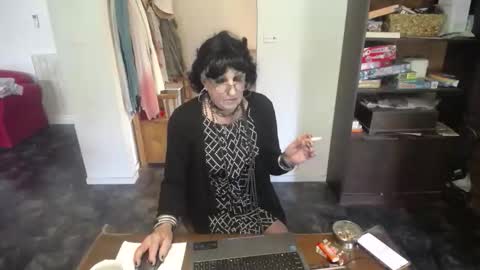 bridgetfouru online show from June 5, 4:30 am