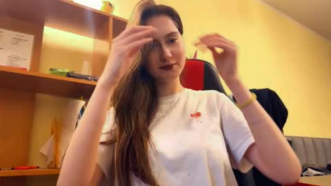 Jade online show from March 1, 2:21 pm