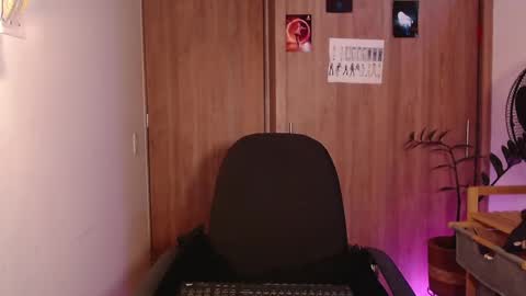 Brilla Mettal online show from March 7, 4:45 am