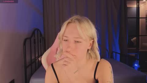 brilliantmichelle online show from March 12, 7:06 pm