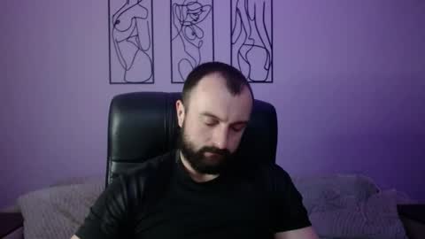 brindlefly69 online show from April 18, 10:39 am