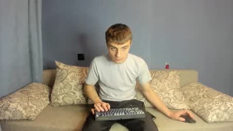 Snapshot of bristlebback chatting on October 24, 5:03 pm bristlebback online show from October 24, 5:03 pm