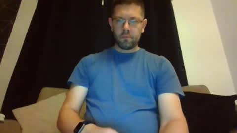 Snapshot of britguy6985 chatting on October 8, 7:31 pm britguy6985 online show from October 8, 7:31 pm