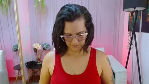 BRITNEEYTAYLOR1 online show from January 28, 10:12 pm