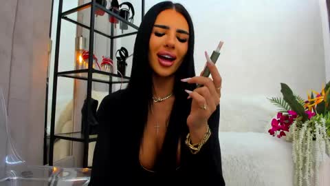 britney_charm online show from April 24, 6:59 am