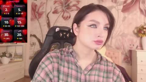 Snapshot of britneybarker chatting on September 21, 4:05 am britneybarker online show from September 21, 4:05 am