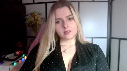 BritneyGlow online show from December 30, 3:45 pm