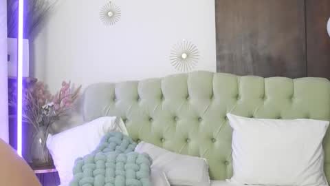 BritneySynn online show from March 14, 6:06 am