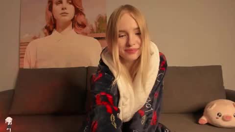   online show from March 3, 12:28 am