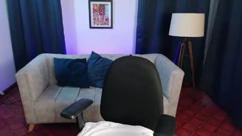 brittanyblueberry online show from April 18, 12:01 am