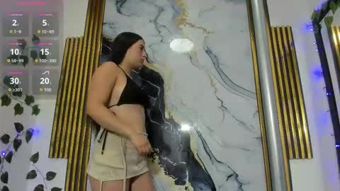 brittanyy20 online show from November 6, 9:45 am