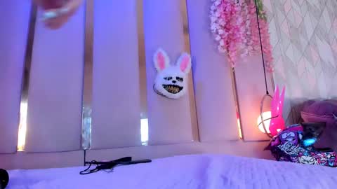     online show from October 7, 2:02 pm