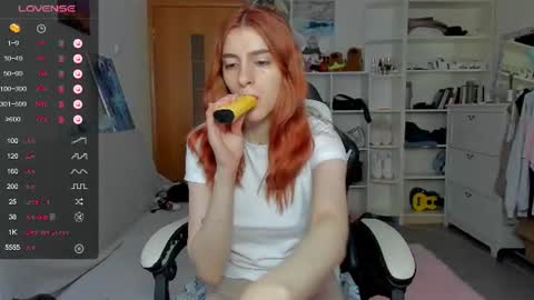 broosnica1 online show from July 20, 7:44 am