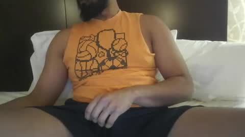 brownbd32 online show from February 3, 12:58 am