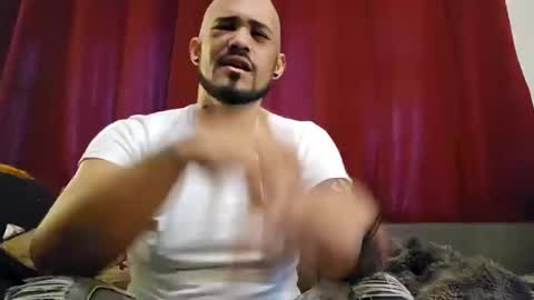 Snapshot of brownboyt chatting on October 19, 3:16 pm brownboyt online show from October 19, 3:16 pm