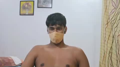 brownguy2505 online show from September 19, 9:07 pm