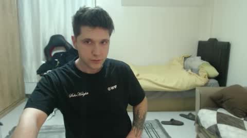 brownhaiir online show from April 27, 7:44 pm