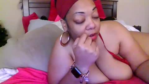 brownroundrenee online show from February 10, 3:59 pm