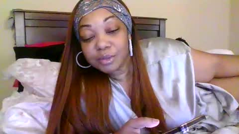 brownroundrenee online show from October 9, 10:10 am