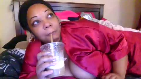 brownroundrenee online show from November 23, 11:19 am