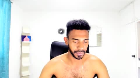 bruce_1111 online show from September 23, 8:37 pm