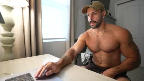 Snapshot of brucestryker chatting on October 12, 9:38 pm onlyfans BRUCESTRYKER online show from October 12, 9:38 pm