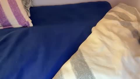 Brujo 4 online show from April 1, 1:41 pm