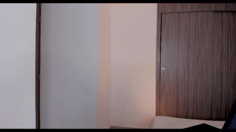     online show from November 20, 9:12 pm