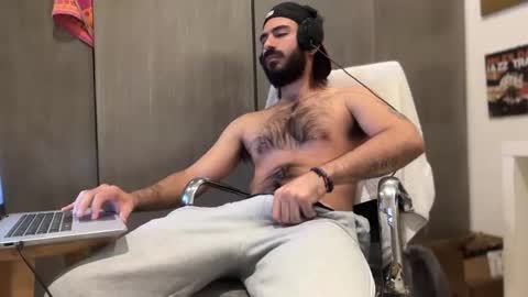 brunobaibe online show from November 20, 5:17 am