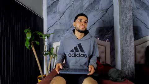 bry_dalton online show from November 14, 4:58 am