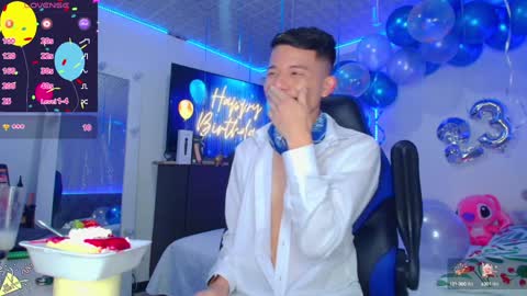 Snapshot of bryam_hot chatting on January 14, 5:08 am BRYAM INDEPENDENT MODEL online show from January 14, 5:08 am