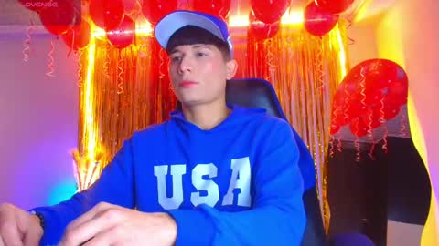 Snapshot of bryam_hot chatting on September 10, 1:17 am BRYAM INDEPENDENT MODEL online show from September 10, 1:17 am