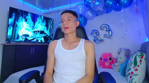 Snapshot of bryam_hot chatting on January 13, 1:56 am BRYAM INDEPENDENT MODEL online show from January 13, 1:56 am