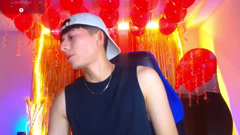 Snapshot of bryam_hot chatting on September 15, 2:02 am BRYAM INDEPENDENT MODEL online show from September 15, 2:02 am